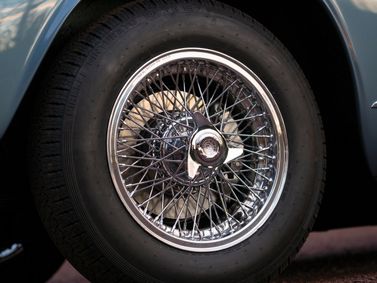 Maserati 3500 GT، قابلة للتحويل Spyder — جنط العجلة