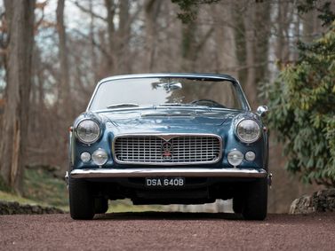 Maserati 3500 GT، قابلة للتحويل Spyder — منظر أمامي