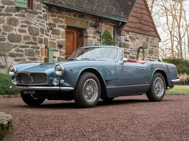 Maserati 3500 GT، قابلة للتحويل Spyder — منظر أمامي بزاوية ثلاثة أرباع