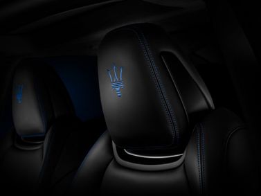 Maserati Ghibli ثالثاً فيس ليفت 2، سيدان — تفصيل داخلي