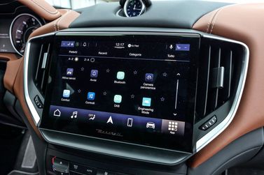 Maserati Ghibli ثالثاً فيس ليفت 2، سيدان — شاشة نظام المعلومات والترفيه