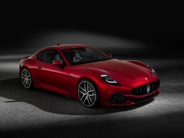 Maserati GranTurismo II, Купе — вид спереди в три четверти
