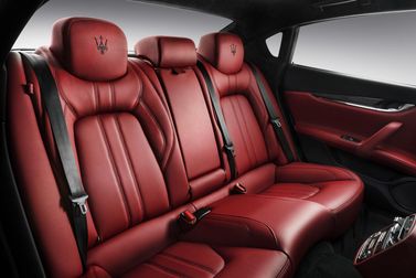 Maserati Quattroporte VI Рестайлинг, Седан — задние сиденья