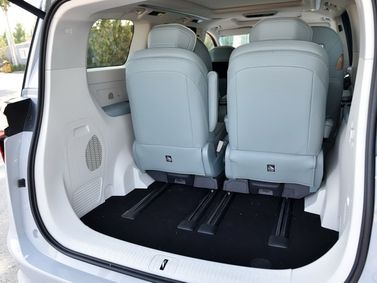 Maxus G90, Минивэн — багажное отделение