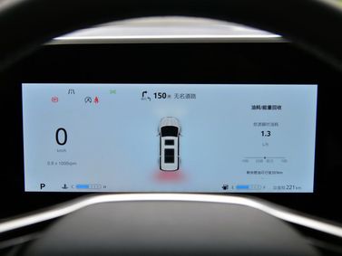 Maxus G90, Минивэн — панель приборов