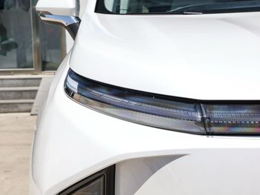 Maxus MIFA 9، ميني فان — المصباح الأمامي