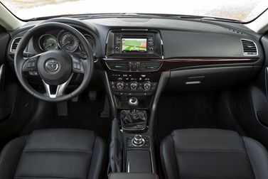 Mazda 6 III (GJ)، واجون 5 أبواب — لوحة القيادة