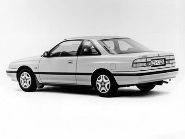 Mazda 626 III (GD)، كوبيه — منظر خلفي أيمن