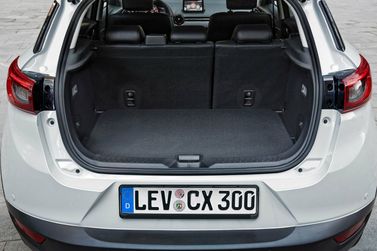Mazda CX-3 I (DK), Внедорожник 5 дв. — багажное отделение