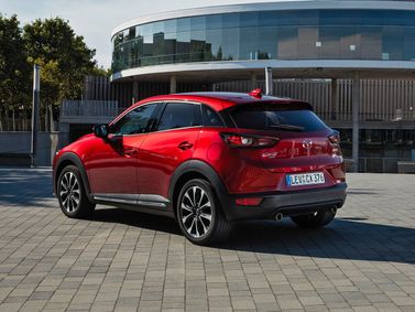 Mazda CX-3 أنا فيس ليفت، دفع رباعي 5 أبواب — منظر خلفي أيمن