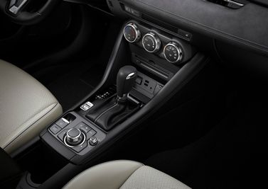 Mazda CX-3 أنا فيس ليفت، دفع رباعي 5 أبواب — الكونسول الوسطي