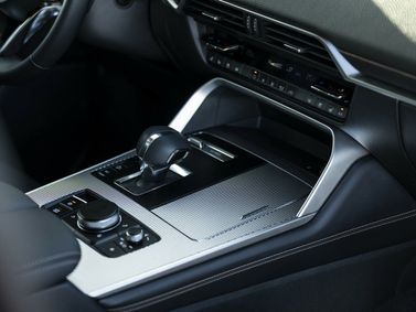 Mazda CX-60، دفع رباعي 5 أبواب — محدد ناقل الحركة