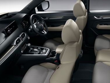 Mazda CX-8 أنا فيس ليفت، دفع رباعي 5 أبواب — المقاعد الأمامية