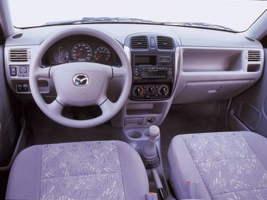 Mazda Demio ط (DW)، هاتشباك 5 أبواب — لوحة القيادة