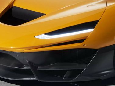 McLaren W1, Купе — передняя часть автомобиля крупным планом