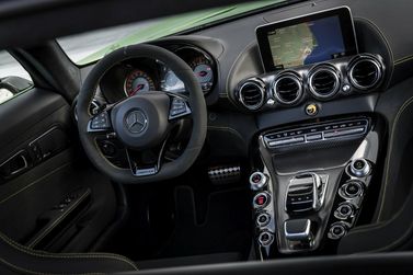 Mercedes-Benz AMG GT أنا فيس ليفت، كوبيه — لوحة القيادة
