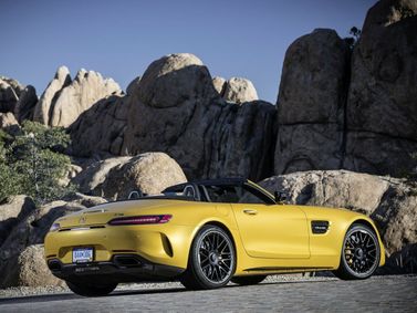 Mercedes-Benz AMG GT أنا فيس ليفت، رودستر — منظر خلفي أيمن
