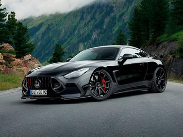 Mercedes-Benz AMG GT ثانياً، كوبيه Brabus 1000 — منظر أمامي أيسر