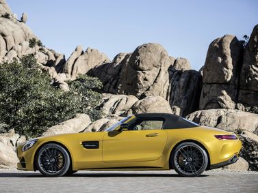 Mercedes-Benz AMG GT أنا فيس ليفت، رودستر — منظر من الجانب الأيمن