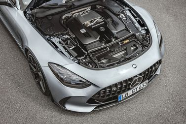 Mercedes-Benz AMG GT ثانياً، كوبيه — حجرة المحرك