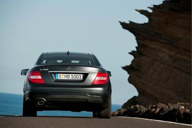Mercedes-Benz C-Class عملية فيس ليفت III (W204)، كوبيه — منظر خلفي