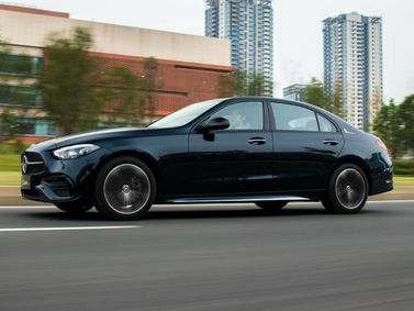 Mercedes-Benz C-Class V (W206)، سيدان Long — منظر من الجانب الأيسر