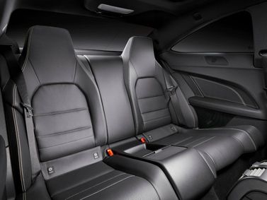 Mercedes-Benz C-Class عملية فيس ليفت III (W204)، كوبيه — المقاعد الخلفية