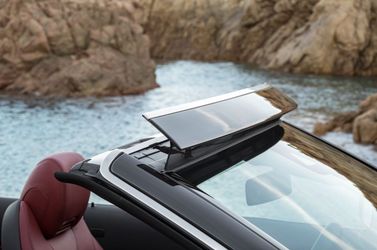Mercedes-Benz C-Class عملية فيس ليفت IV (W205)، قابلة للتحويل — تفصيل داخلي