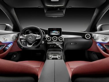 Mercedes-Benz C-Class IV (W205)، كوبيه — لوحة القيادة