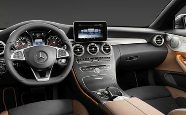 Mercedes-Benz C-Class IV (W205)، قابلة للتحويل — لوحة القيادة