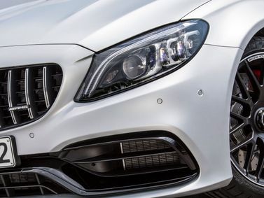 Mercedes-Benz C-Class AMG عملية فيس ليفت IV (W205)، واجون 5 أبواب — الجزء الأمامي من السيارة عن قرب