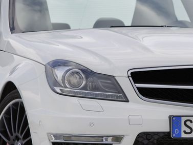 Mercedes-Benz C-Class AMG عملية فيس ليفت III (W204)، سيدان — المصباح الأمامي