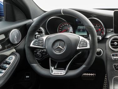 Mercedes-Benz C-Class AMG IV (W205)، واجون 5 أبواب — عجلة القيادة