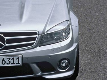 Mercedes-Benz C-Class AMG III (W204)، سيدان — الجزء الأمامي من السيارة عن قرب