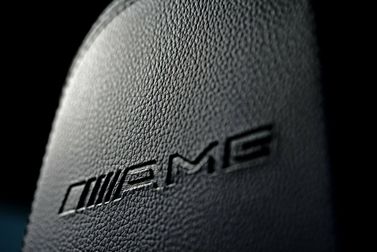 Mercedes-Benz C-Class AMG III (W204)، واجون 5 أبواب — شعار السيارة واسم الطراز
