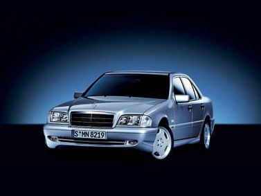 Mercedes-Benz C-Class AMG I (W202) فيس ليفت I (W202)، سيدان — منظر أمامي أيمن