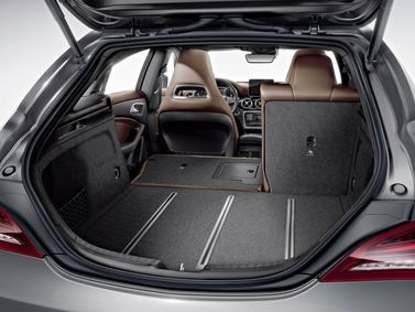 Mercedes-Benz CLA I (C117، X117)، واجون 5 أبواب — حجرة الأمتعة