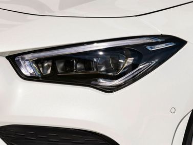 Mercedes-Benz CLA II (ج 118، س 118)، واجون 5 أبواب — المصباح الأمامي