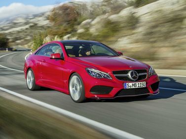 Mercedes-Benz E-Class عملية فيس ليفت IV (W212، S212، C207)، كوبيه - سقف صلب — منظر أمامي أيمن