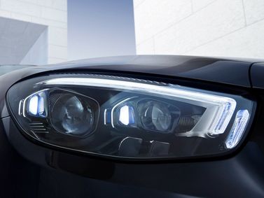 Mercedes-Benz E-Class V (W213, S213, S213, C238) فيس ليفت، سيدان L — المصباح الأمامي