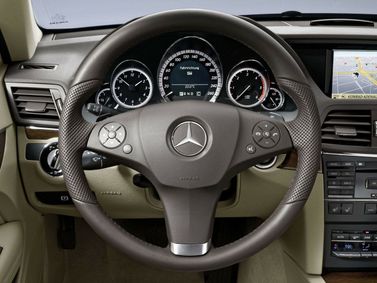 Mercedes-Benz E-Class IV (W212، S212، C207)، كوبيه - سقف صلب — عجلة القيادة