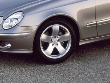 Mercedes-Benz E-Class ثالثاً (W211، S211)، واجون 5 أبواب — جنط العجلة