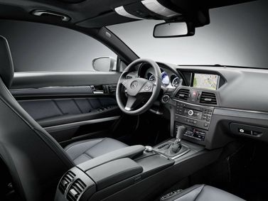 Mercedes-Benz E-Class IV (W212، S212، C207)، كوبيه - سقف صلب — منطقة السائق