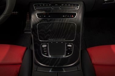 Mercedes-Benz E-Class V (W213, S213, S213, C238) فيس ليفت، كوبيه - سقف صلب — الكونسول الوسطي