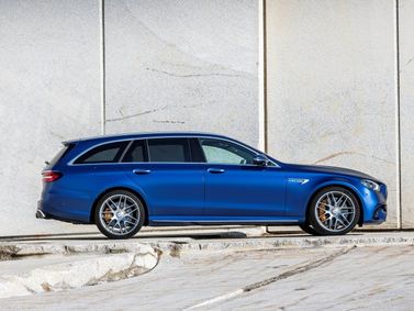 Mercedes-Benz E-Class AMG عملية فيس ليفت V (W213)، واجون 5 أبواب — منظر من الجانب الأيمن