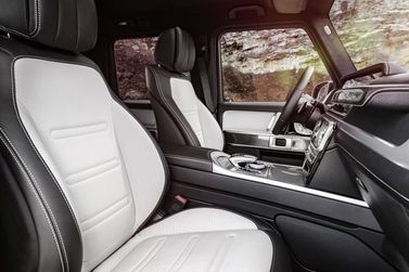 Mercedes-Benz G-Class III (W463)، دفع رباعي 5 أبواب — المقاعد الأمامية