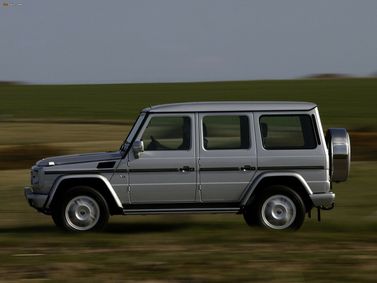 Mercedes-Benz G-Class II (W463)، دفع رباعي 5 أبواب — منظر من الجانب الأيسر