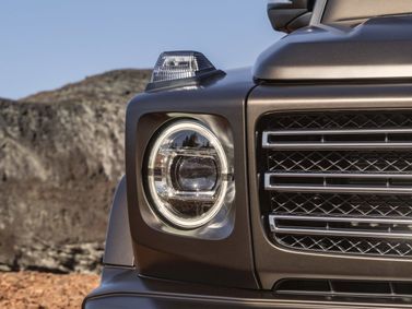 Mercedes-Benz G-Class III (W463)، دفع رباعي 5 أبواب — المصباح الأمامي