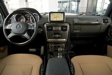 Mercedes-Benz G-Class II (W463 W463) فيس ليفت 4، دفع رباعي 5 أبواب — لوحة القيادة