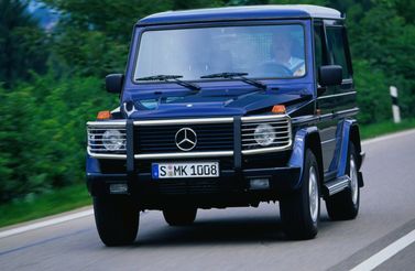 Mercedes-Benz G-Class II (W463 W463) فيس ليفت 2، دفع رباعي 3 أبواب — منظر أمامي أيسر
